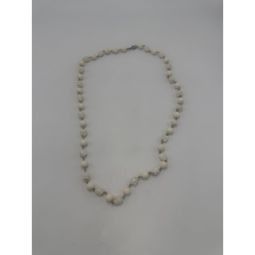 Vintage Cream Carved Floral and Round Bead Necklace Off White 21 Inch